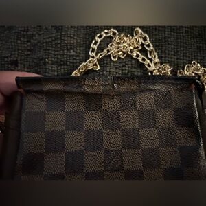 Louis Vuitton, Azur pouch, Crossbody